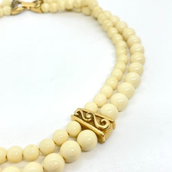 VINTAGE 80S NAPIER CREAM GOLD TONE NECKLACE ETRUSCAN MULTI STRAND ACRYLIC BEAD - Picture 8 of 16